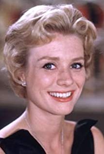 How tall is Inger Stevens?